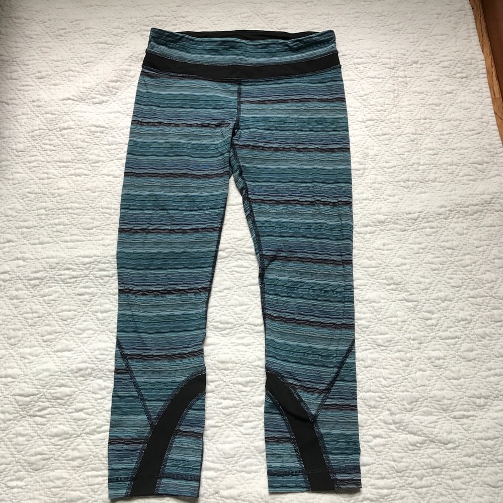 Lululemon run inspire crop 6